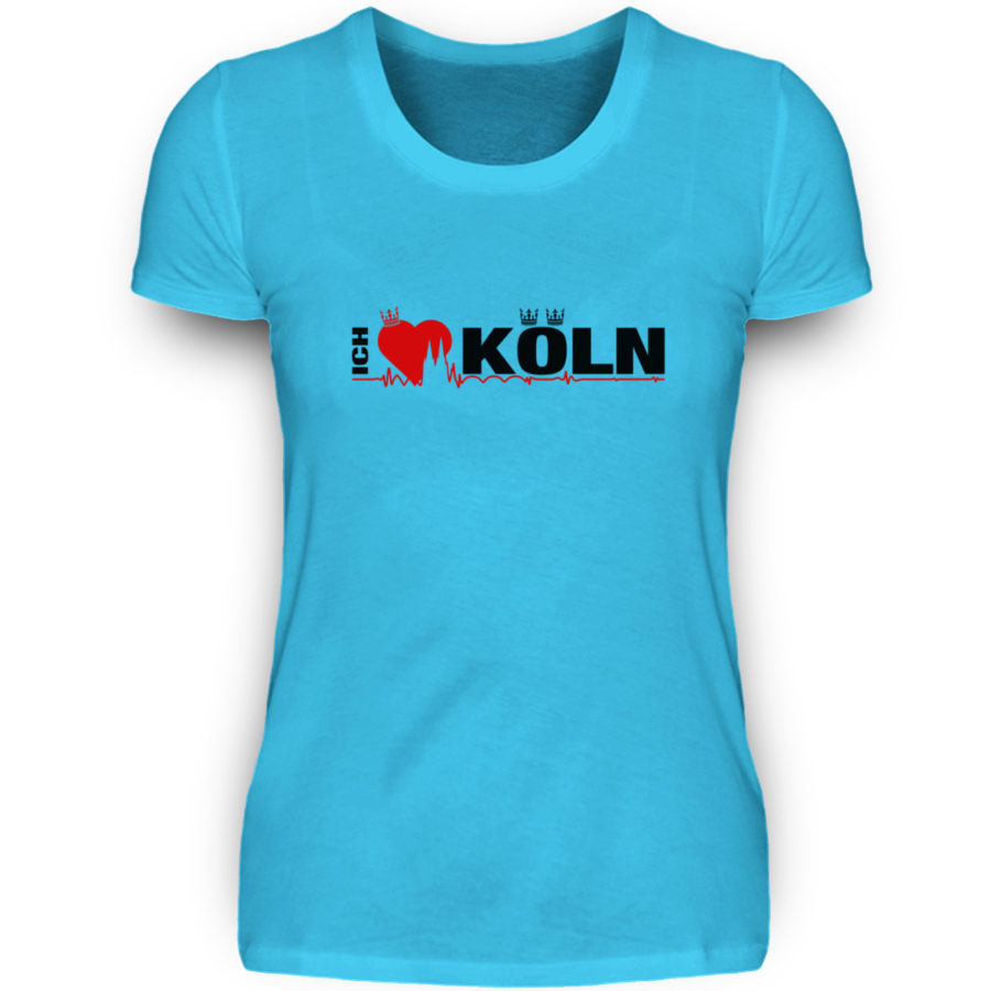 Himmel-blaues Damen-T-Shirt mit "Ich liebe Köln" Aufdruck; mittig auf Brust wobei ein rotes Herz das Wort Liebe symbolisiert und das Wort ich hochkant, während das Wort Köln waagerecht geschrieben ist - Somit kann das Motiv auf dem T-Shirt aus Entfernung auch als "I love Köln" gelesen werden.