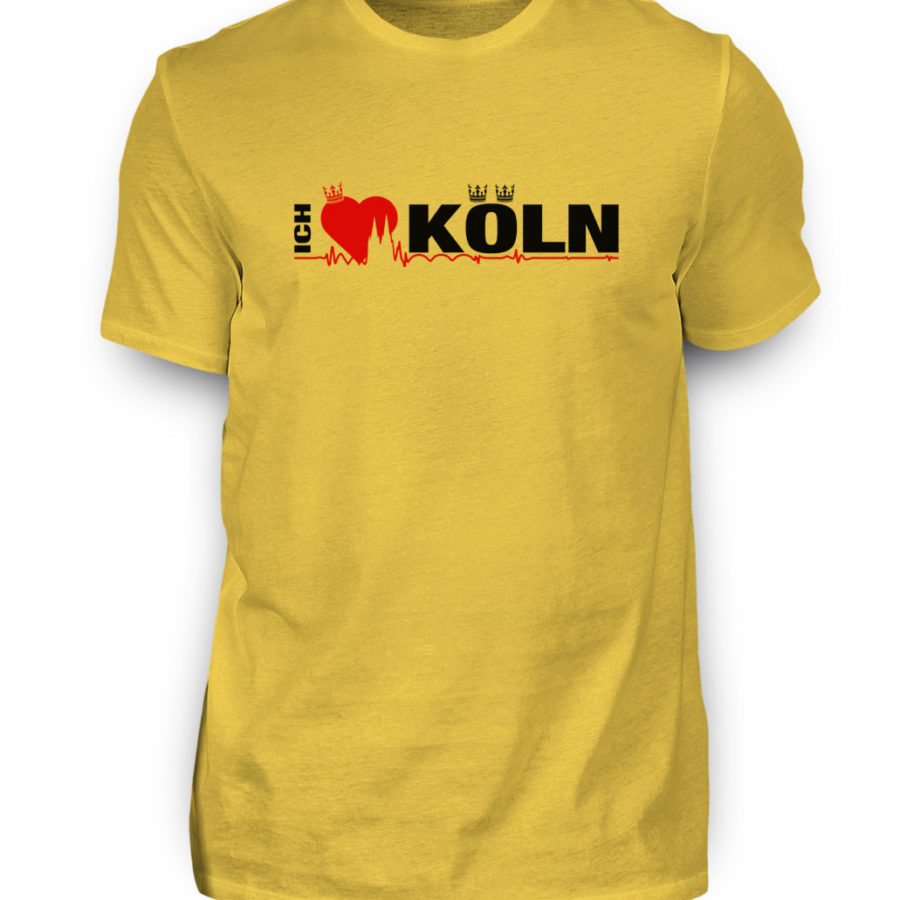 Goldgelbes T-Shirt mit "Ich liebe Köln" Aufdruck; mittig auf Brust wobei ein rotes Herz das Wort Liebe symbolisiert und das Wort ich hochkant, während das Wort Köln waagerecht geschrieben ist - Somit kann das Motiv auf dem T-Shirt aus Entfernung auch als "I love Köln" gelesen werden.