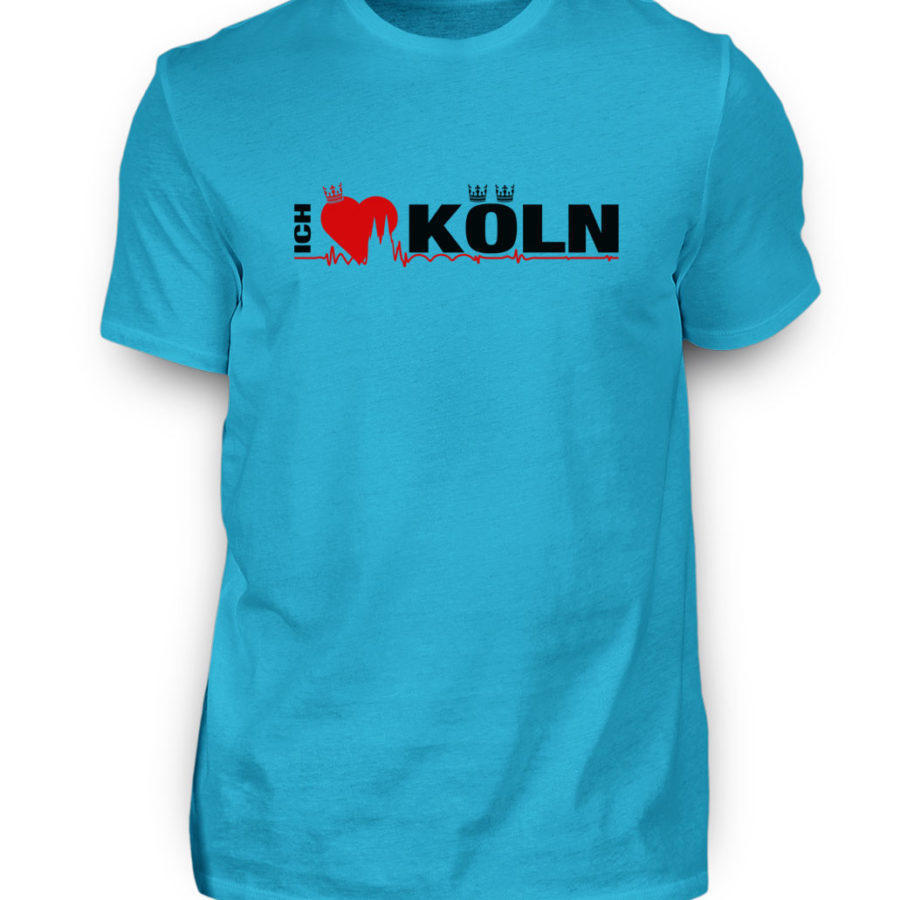 Turquoises T-Shirt mit "Ich liebe Köln" Aufdruck; mittig auf Brust wobei ein rotes Herz das Wort Liebe symbolisiert und das Wort ich hochkant, während das Wort Köln waagerecht geschrieben ist - Somit kann das Motiv auf dem T-Shirt aus Entfernung auch als "I love Köln" gelesen werden.