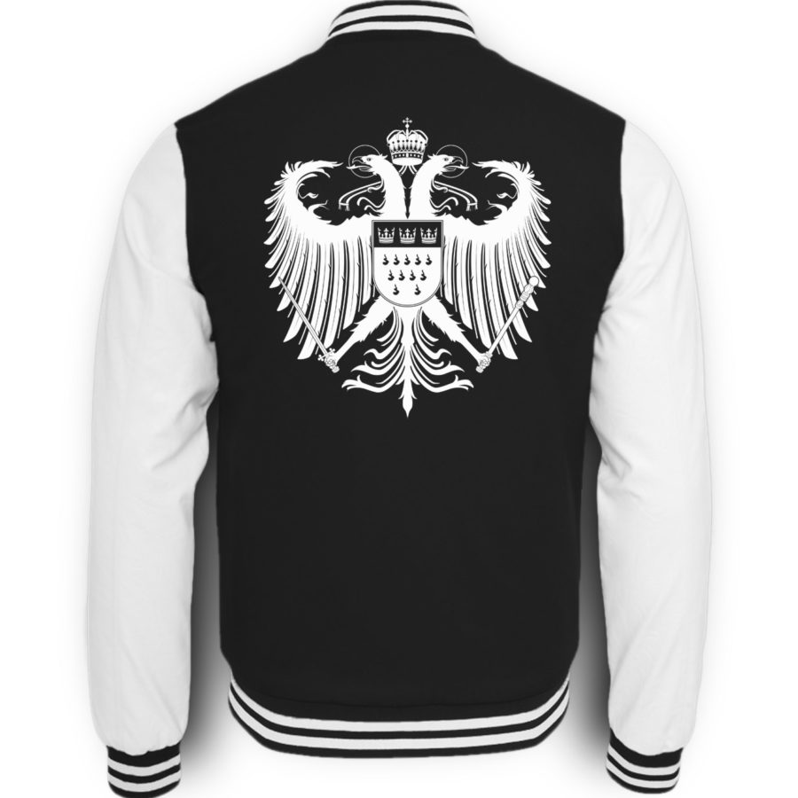 Bild zeigt Rückseite der schwarz-weißen College-Sweatjacke mit großem weißen Kölner Wappen mittig auf oberer Hälfte (Kreuz) gedruckt.